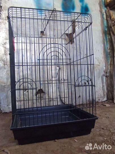 Большая клетка для попугая