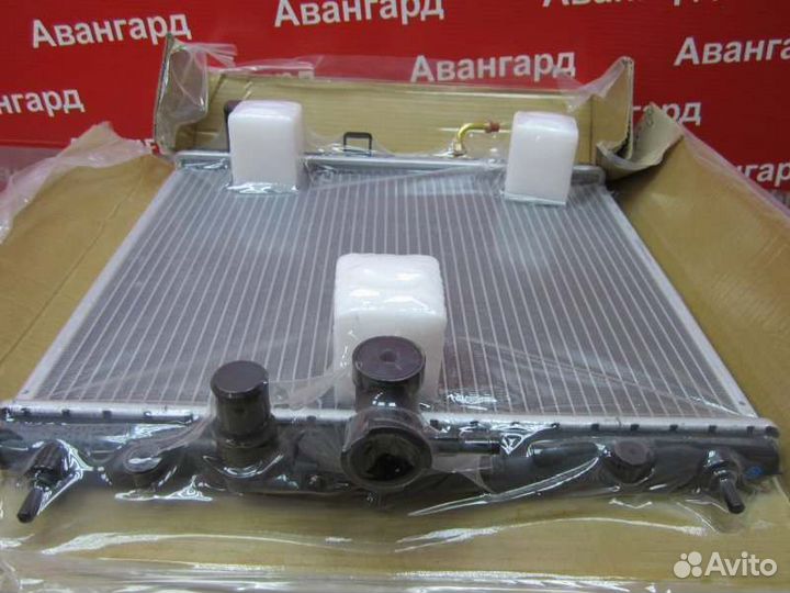 Радиатор охлаждения Nissan March K12 CR14 / HR16