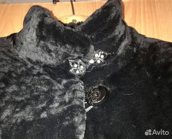 Шуба мутоновая с чернобуркой