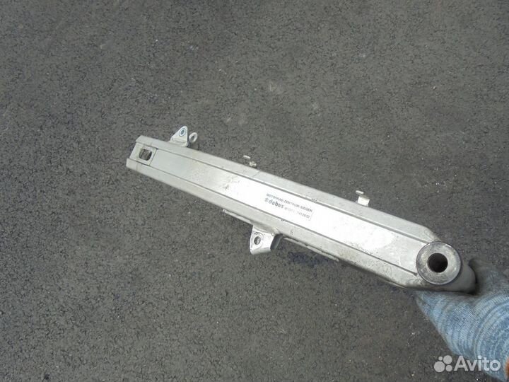 Маятник Suzuki Inazuma 750, 1999