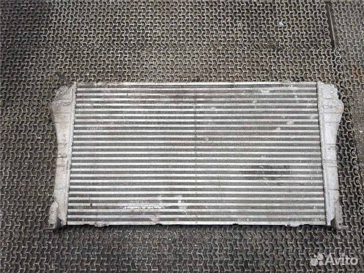 Радиатор интеркулера Toyota Avensis 3, 2010