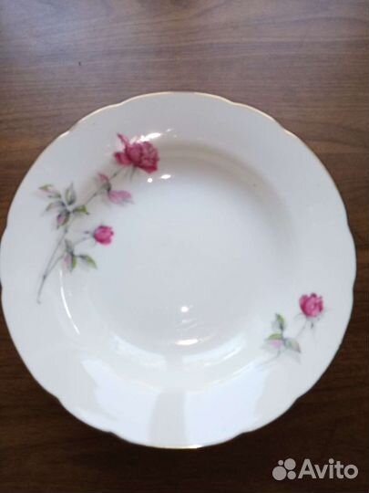 Набор тарелок