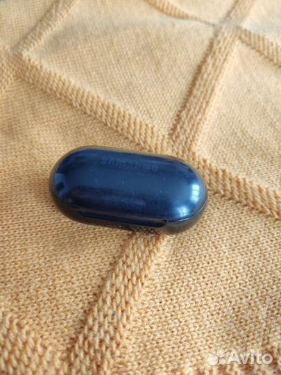 Беспроводные наушники Samsung Galaxy Buds