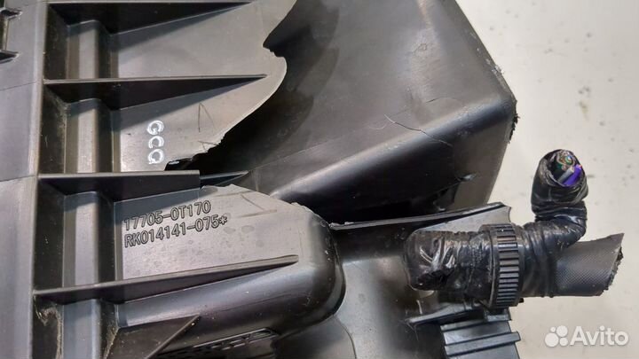 Корпус воздушного фильтра Toyota C-HR, 2019