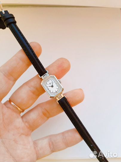 Часы СССР луч женские новые с хранения