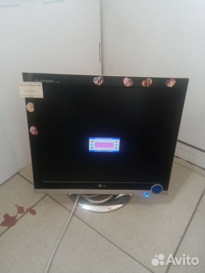 Монитор LG Flatron L1720B