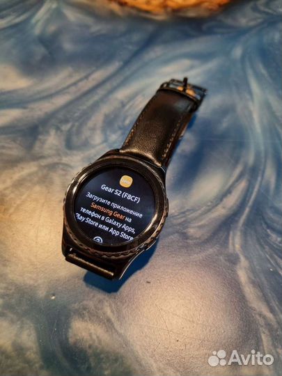 Умные часы Samsung Gear S2