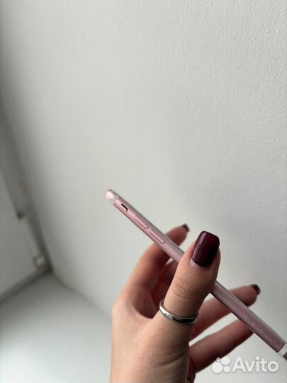 iPhone 7, 32 ГБ