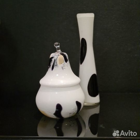 Бонбоньерка ваза молочное стекло винтаж Германия