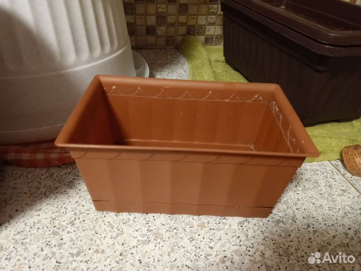 Кашпо, горшки балконные