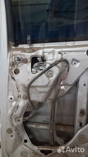 Двери,Toyota raum exz10