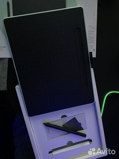 Планшет графический wacom Intuos M B