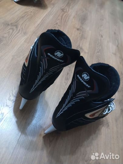 Коньки хоккейные 44 размер