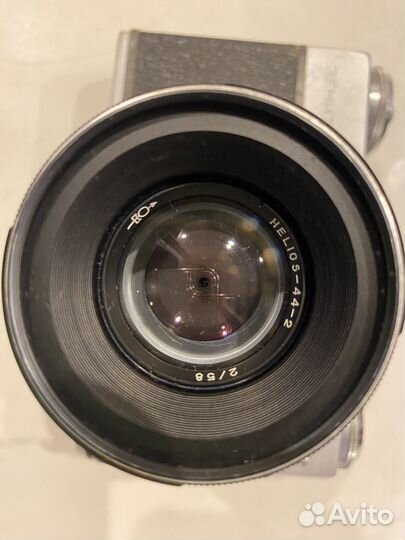 Плёночный фотоаппарат Зенит-е