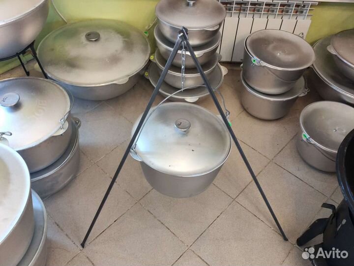 Тренога костровая в чехле. Тренога для котелка