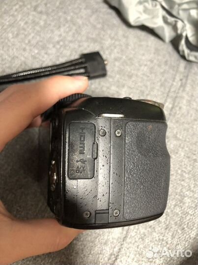 Компактный фотоаппарат