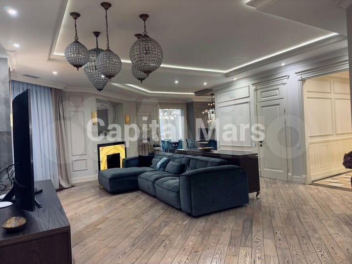 5-к. квартира, 200 м², 4/10 эт.