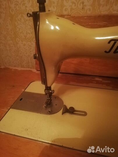 Швейная машинка