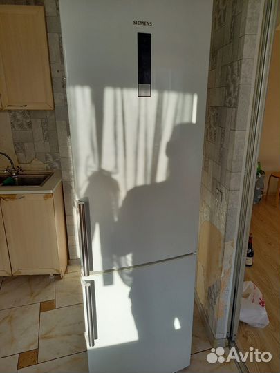 Холодильник siemens