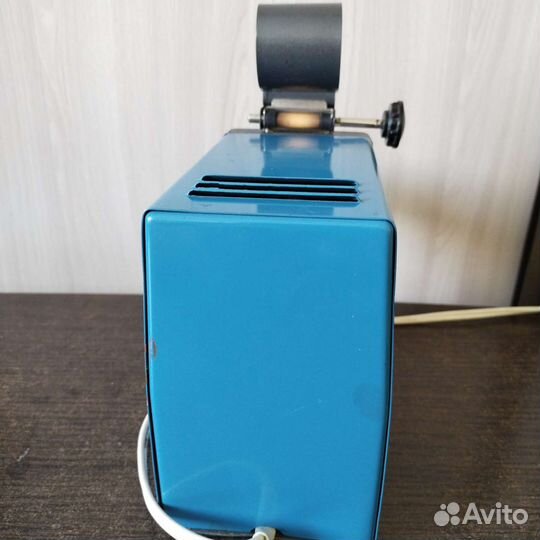 Фильмоскоп с диафильмами из СССР