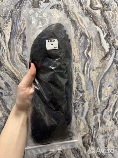 Волосы на заколках