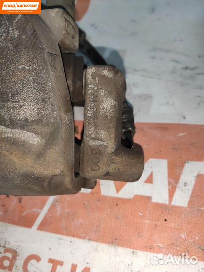 Суппорт тормозной передний правый Volvo V40