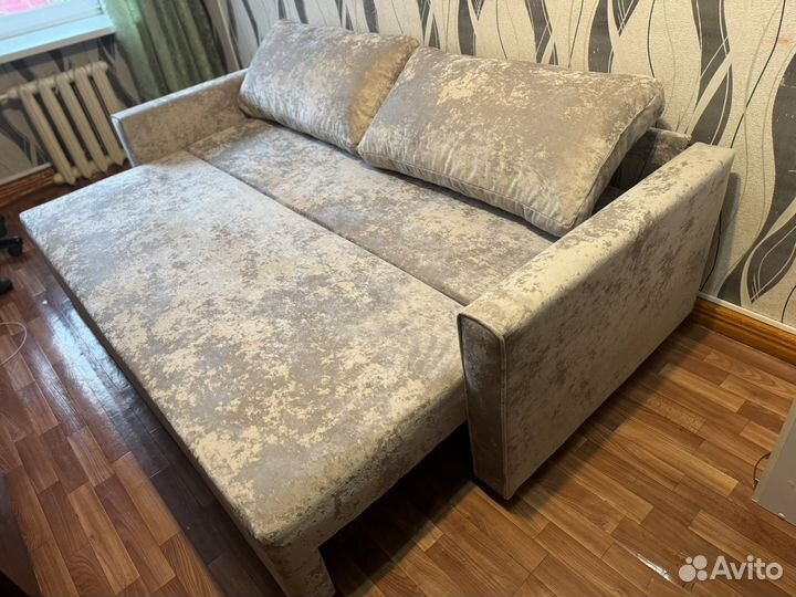 Диван еврокнижка новый