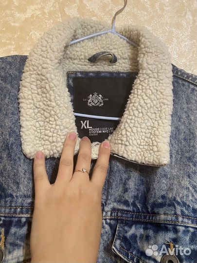 Джинсовая куртка с мехом