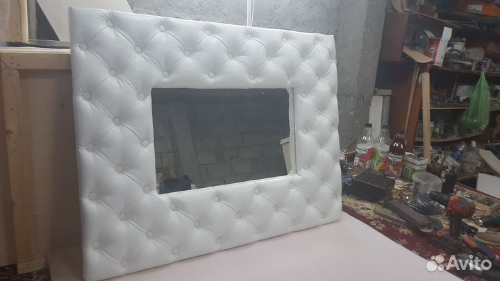 Зеркало в каретной стёжке