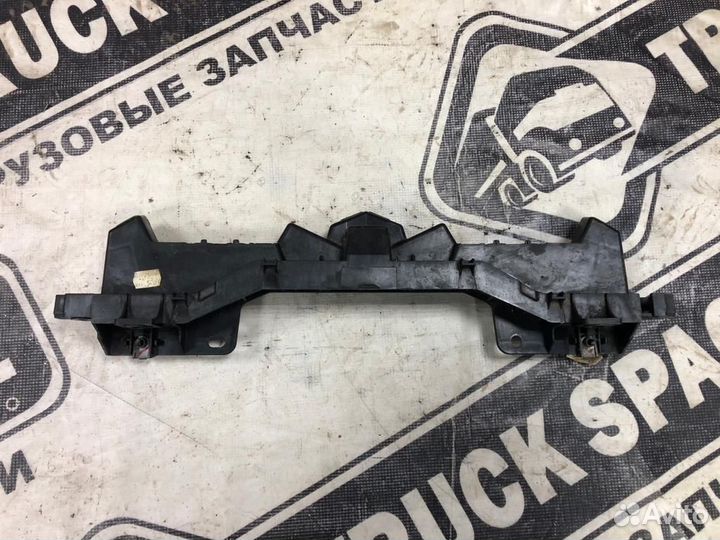 82322978 Кронштейн торпедо нижний для Renault T