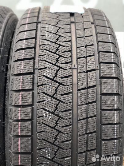 Triangle PL02 235/50 R18