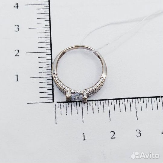 Золотое кольцо с фианитом 17,5р