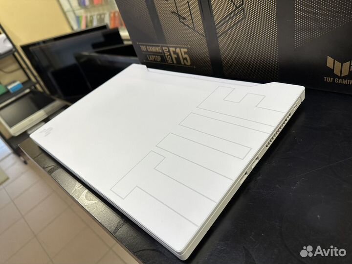 Asus TUF Gaming dash F15 i7/1tb/16gb/3070/240Hz