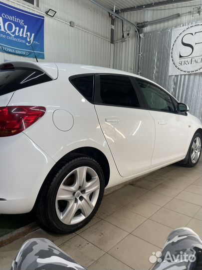 Opel Astra 1.6 AT, 2012, 111 000 км