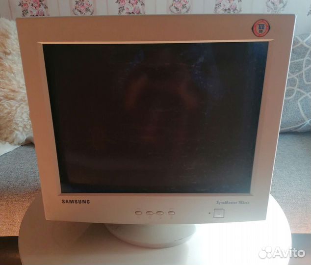 Монитор Samsung SyncMaster 753DFX