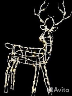 Красивый олень на Новый год