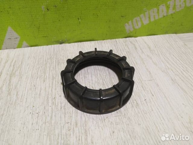 Гайка топливного насоса Шкода Фелиция