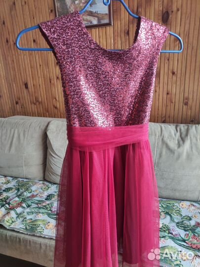 Платье для девочки 134 праздничное