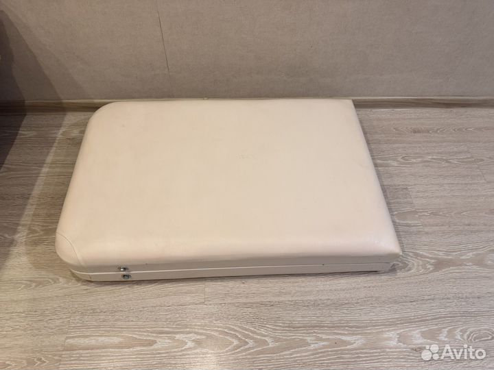 Кушетка для наращивания ресниц