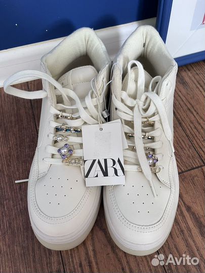 Кроссовки Zara, 38, новые