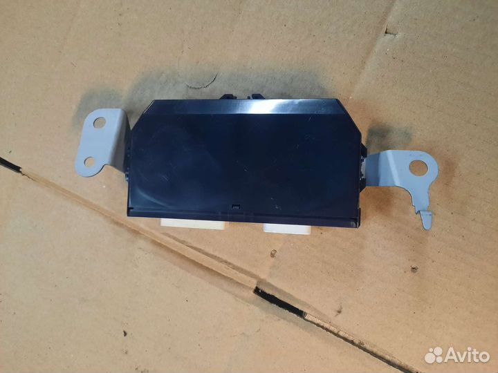 Блок подъема 5-й двери toyota highlander 3