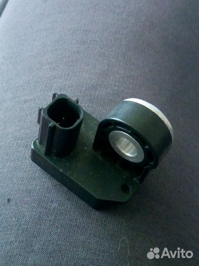 Датчик удара airbag на форд фиеста 2 (2008г.в.)