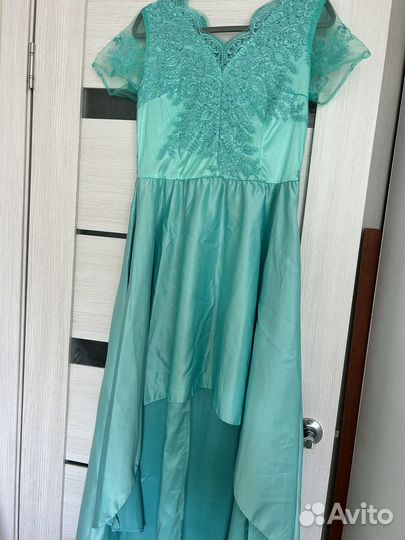 Платье вечернее