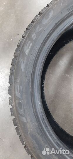 Pirelli Ice Zero 245/45 R19 102T