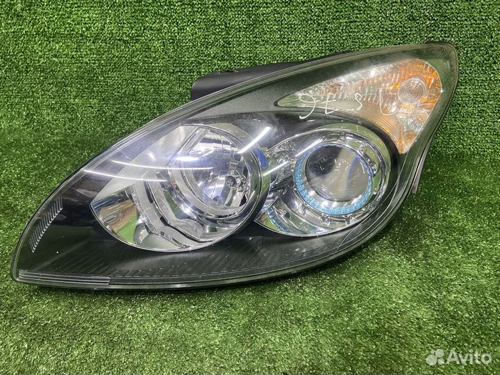 Фара передняя левая Hyundai i30
