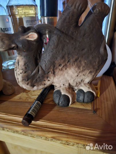 Коллекция слонов и верблюдов