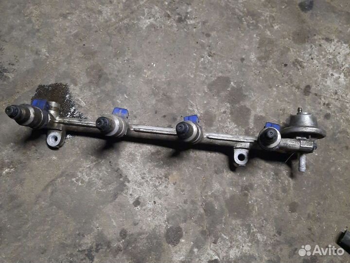 Топливная рампа ford escort clx