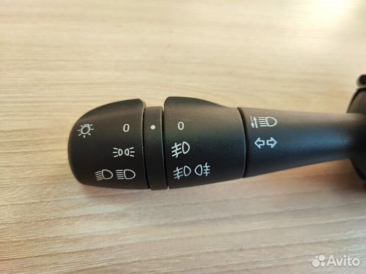 Переключатель света LADA X-Ray Cross