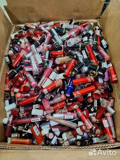 Ассорти из помад