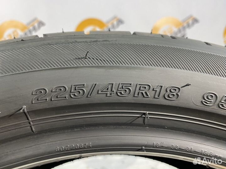 Bridgestone Potenza S001 225/45 R18 90V